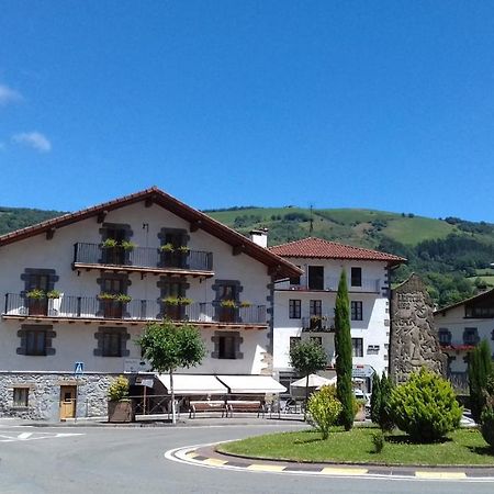 Hostal-Cicloturismo Lopenea เลทา ภายนอก รูปภาพ